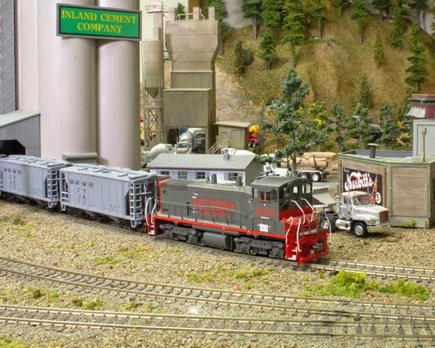 Trackside Model Railroading HO scale